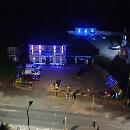 Sussex Lodge Guest House สลาว ภายนอก รูปภาพ