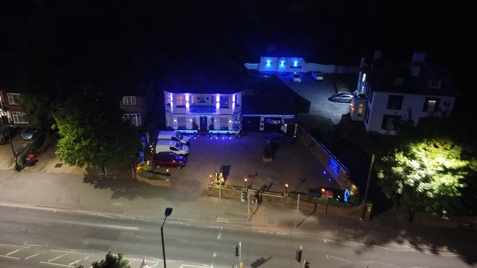 Sussex Lodge Guest House สลาว ภายนอก รูปภาพ